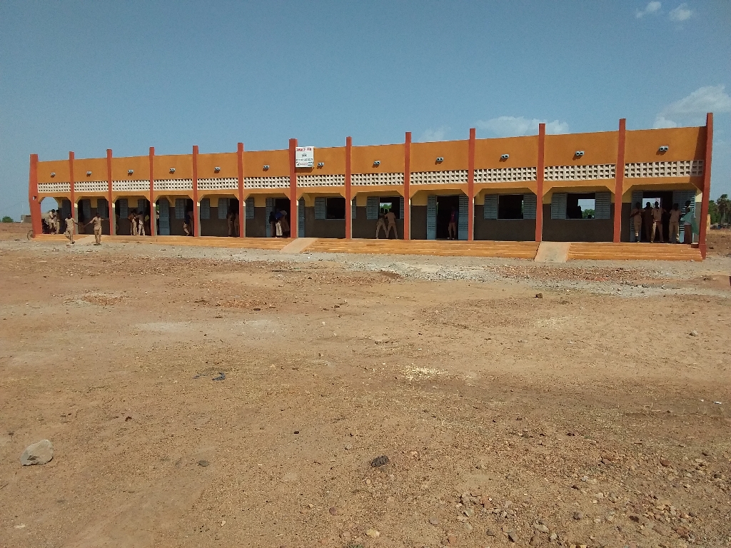 Salles classe CEG Kobré Dourtenga